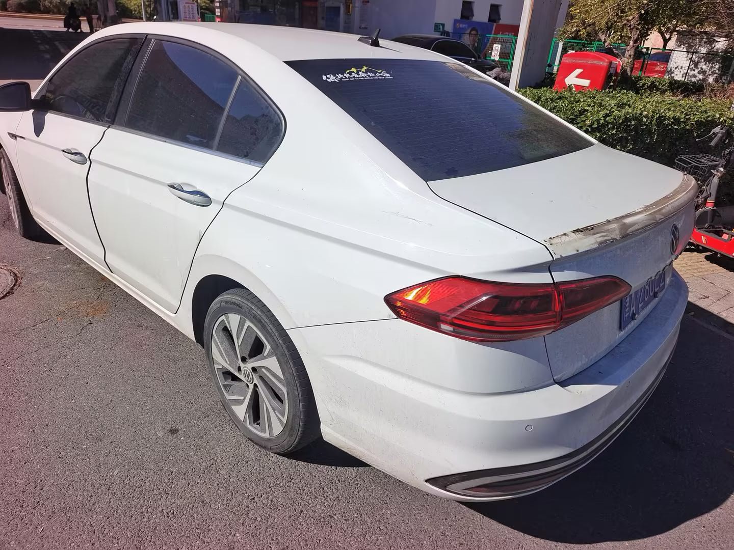 2022 immagine di auto #2