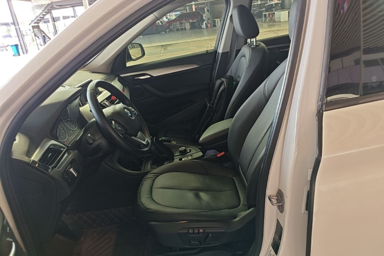 BMW X1 2018 #19 BMW X1 2018 car image #19