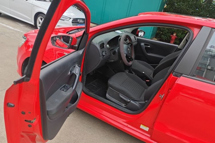 Volkswagen Polo 2017 #12 Volkswagen Polo 2017 car image #12