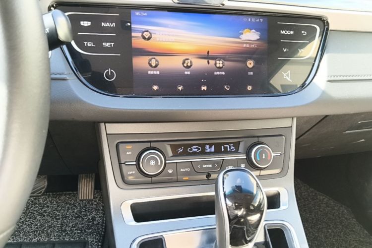 GEELY Emgrand 2019 #13 GEELY Emgrand 2019 car image #13
