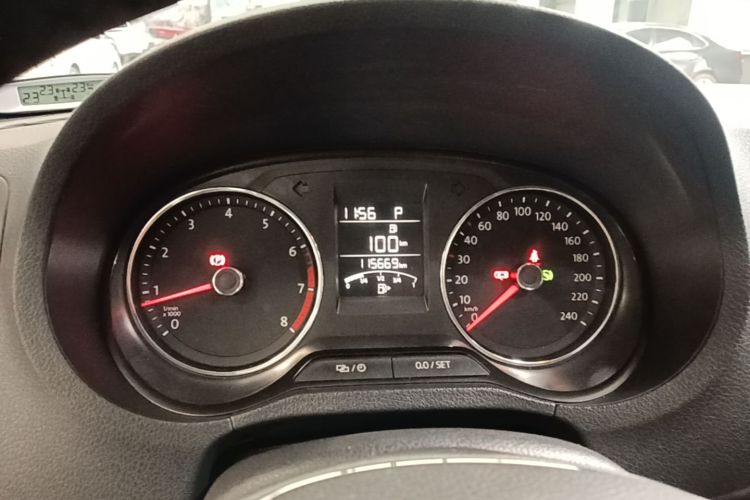 Volkswagen Polo 2016 #12 Volkswagen Polo 2016 car image #12