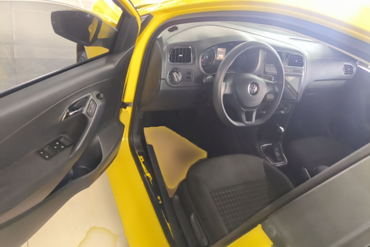 Volkswagen Polo 2015 #16 Volkswagen Polo 2015 car image #16