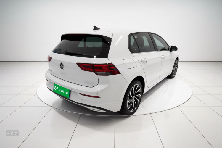 Volkswagen Golf 2024 car image #7