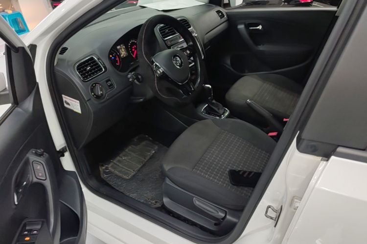 Volkswagen Polo 2019 #12 Volkswagen Polo 2019 car image #12
