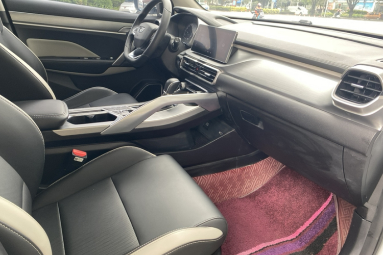 GEELY Coolray 2020 car image #13