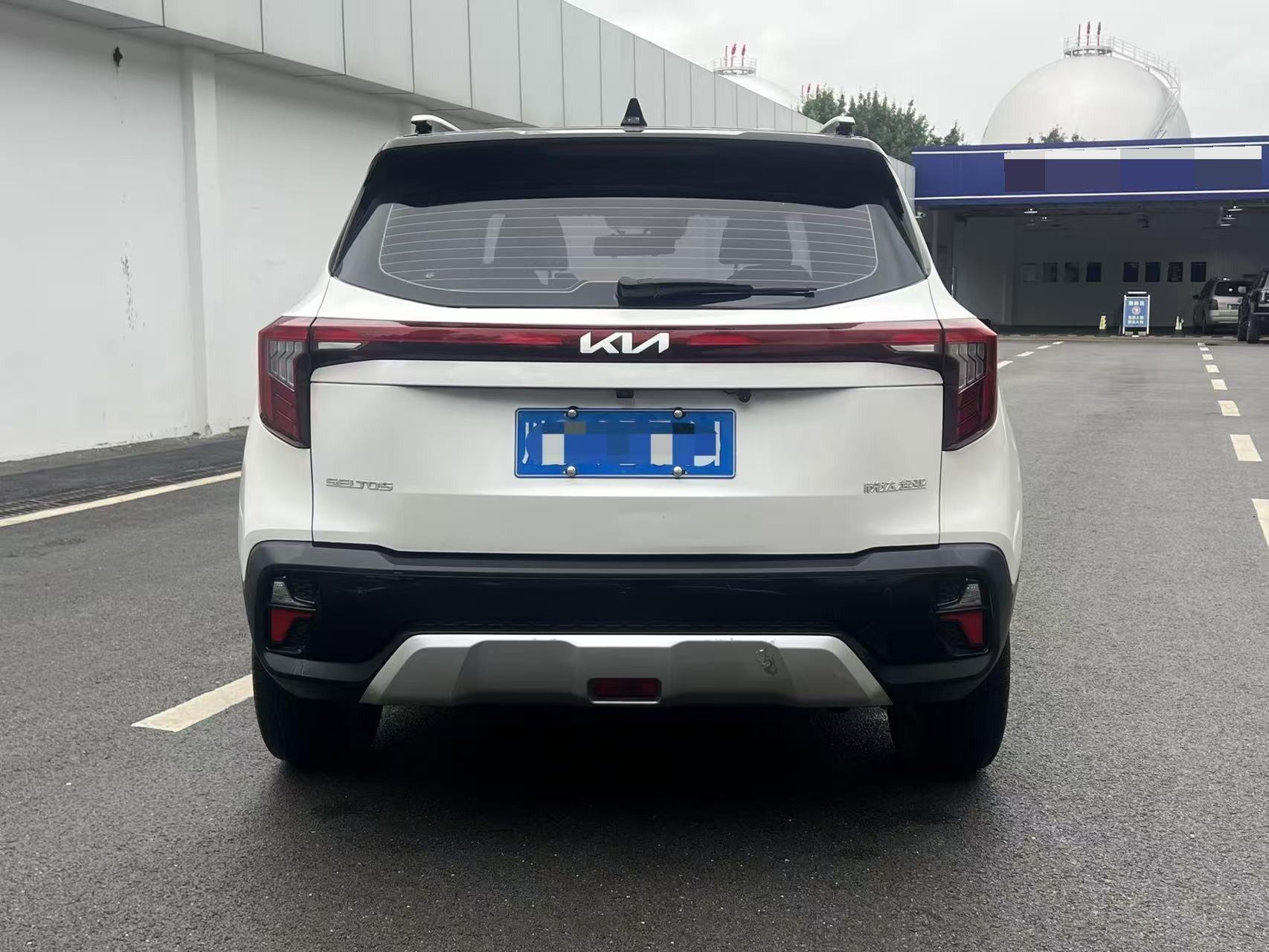 Kia Seltos 2023 car image #5