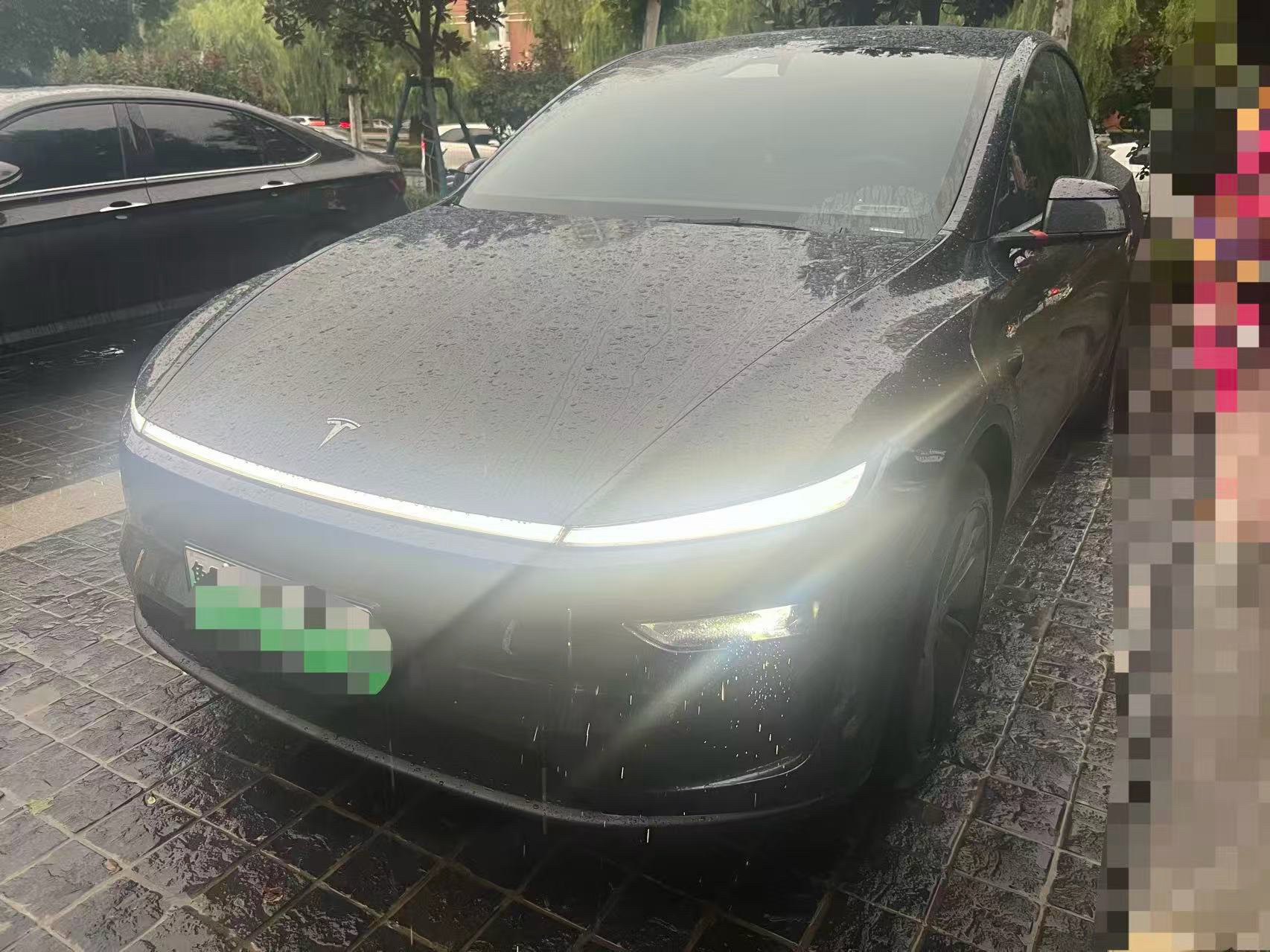Tesla Model Y 2025 Tesla Model Y 2025 car image