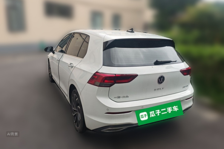 Volkswagen Golf 2022 car image #5