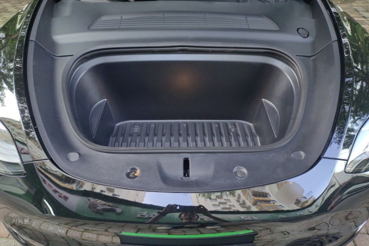 Tesla Model Y 2022 car image #22