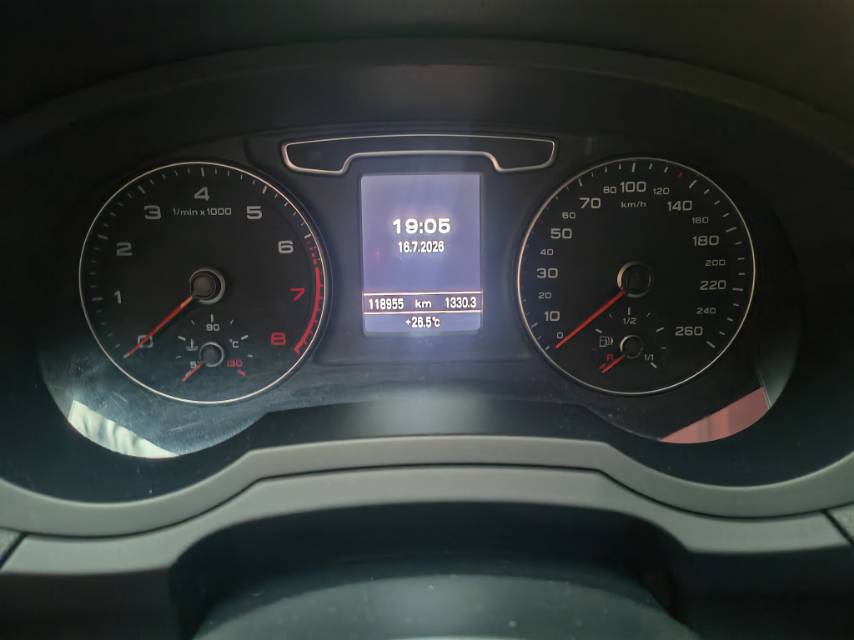 Audi Q3 (Imported) 2013 car image #5
