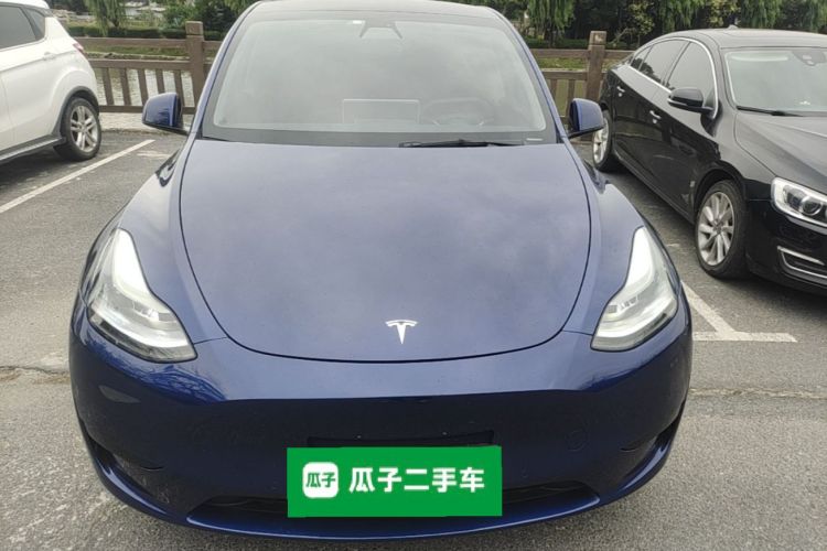 Tesla Model Y 2022 #3 Tesla Model Y 2022 car image #3
