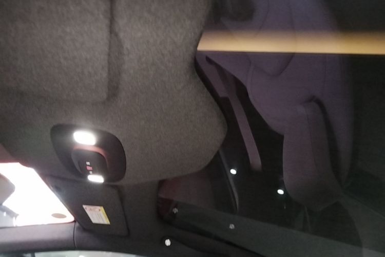 MI SU7 2025 car image #18