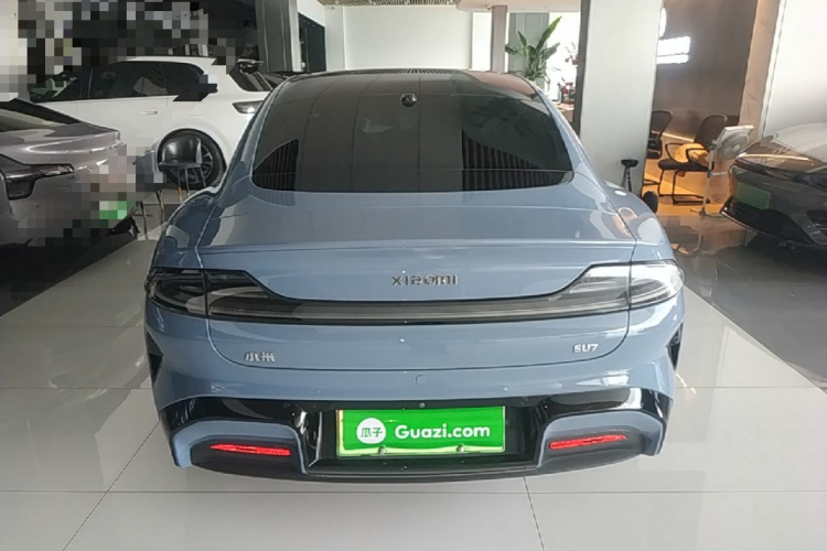 MI SU7 2024 immagine di auto #6