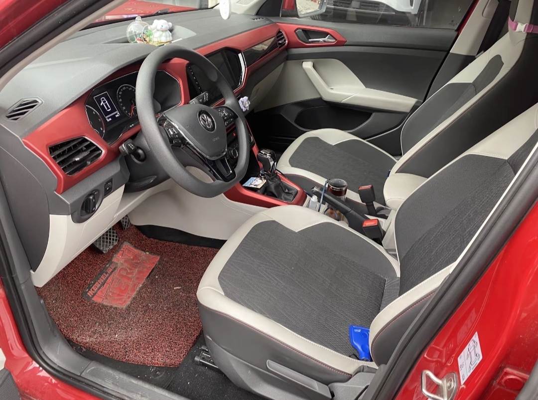 Volkswagen T-Cross 2022 car image #4