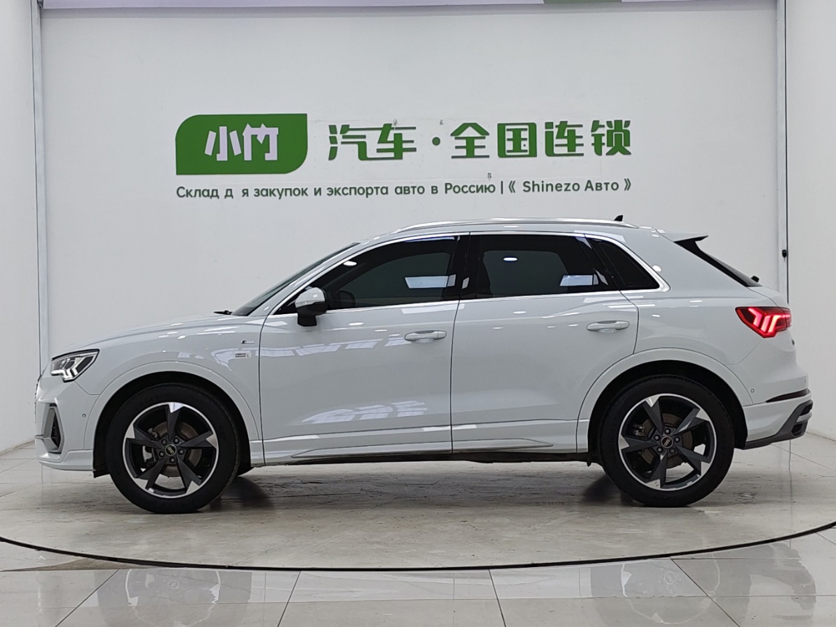 Audi Q3 2022 #3 Audi Q3 2022 صورة سيارة #3