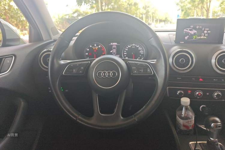 Audi A3 2018 car image #12
