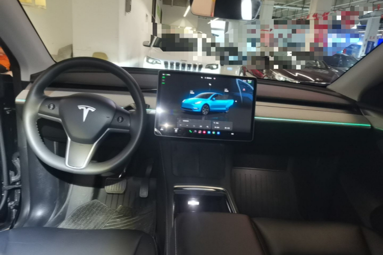 Tesla Model Y 2024 #10 Tesla Model Y 2024 car image #10