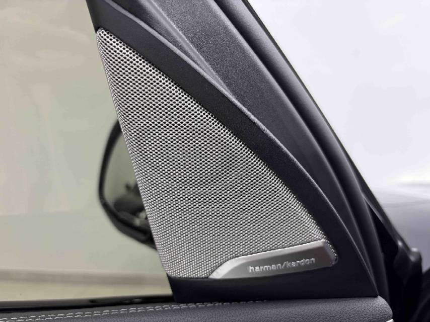 BMW X3 2024 car image #6