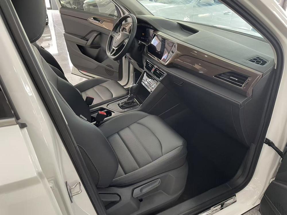 Volkswagen Tharu 2022 car image #7