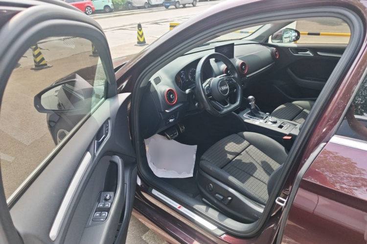 Audi A3 2020 car image #16