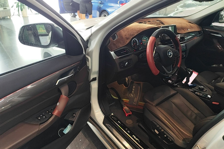 BMW X1 2018 #12 BMW X1 2018 car image #12