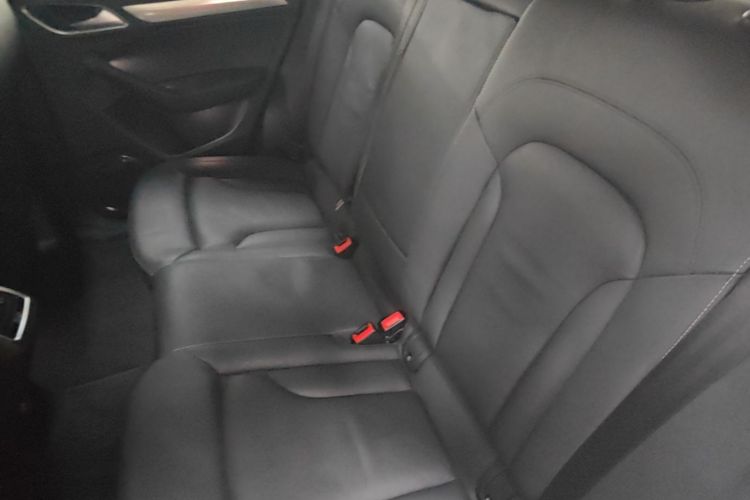 Audi Q3 2018 #17 Audi Q3 2018 car image #17