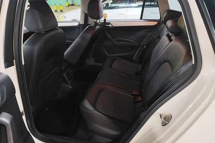 Volkswagen Santana 2015 #17 Volkswagen Santana 2015 car image #17