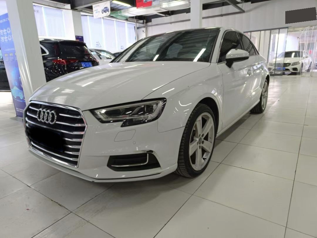 2019 imagen de coche 