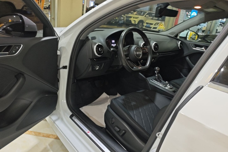Audi A3 2019 #16 Audi A3 2019 car image #16