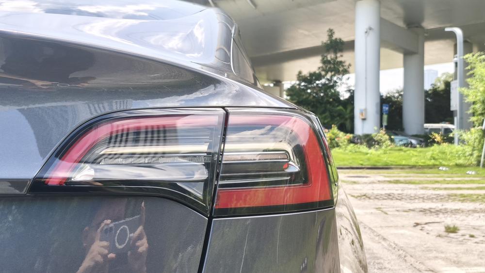 Tesla Model 3 2021 car image #9