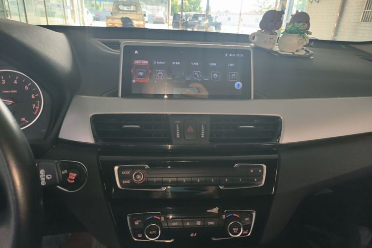 BMW X1 2018 #13 BMW X1 2018 car image #13