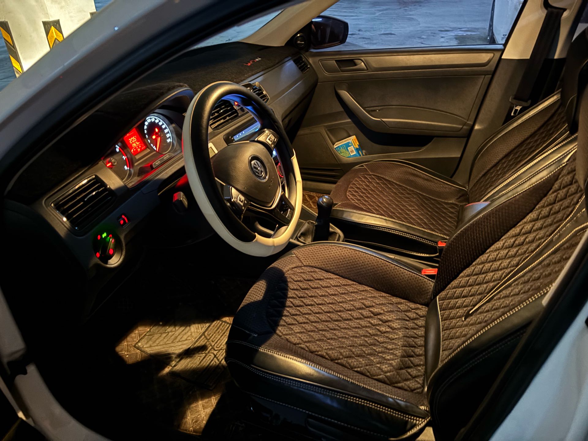 Volkswagen Santana 2022 изображение автомобиля #2