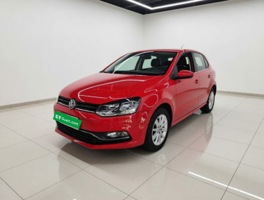 Volkswagen Polo 2015 car image 