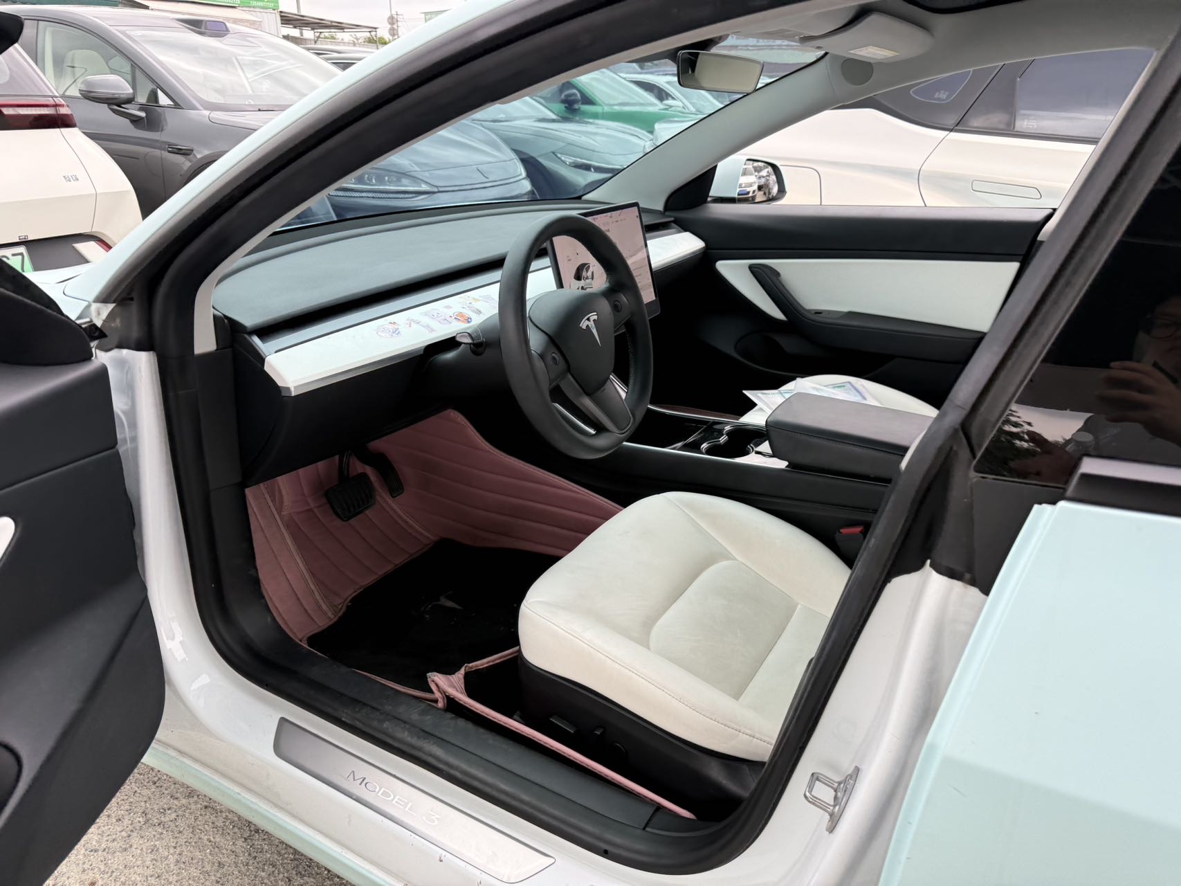 Tesla Model 3 2020 car image #4