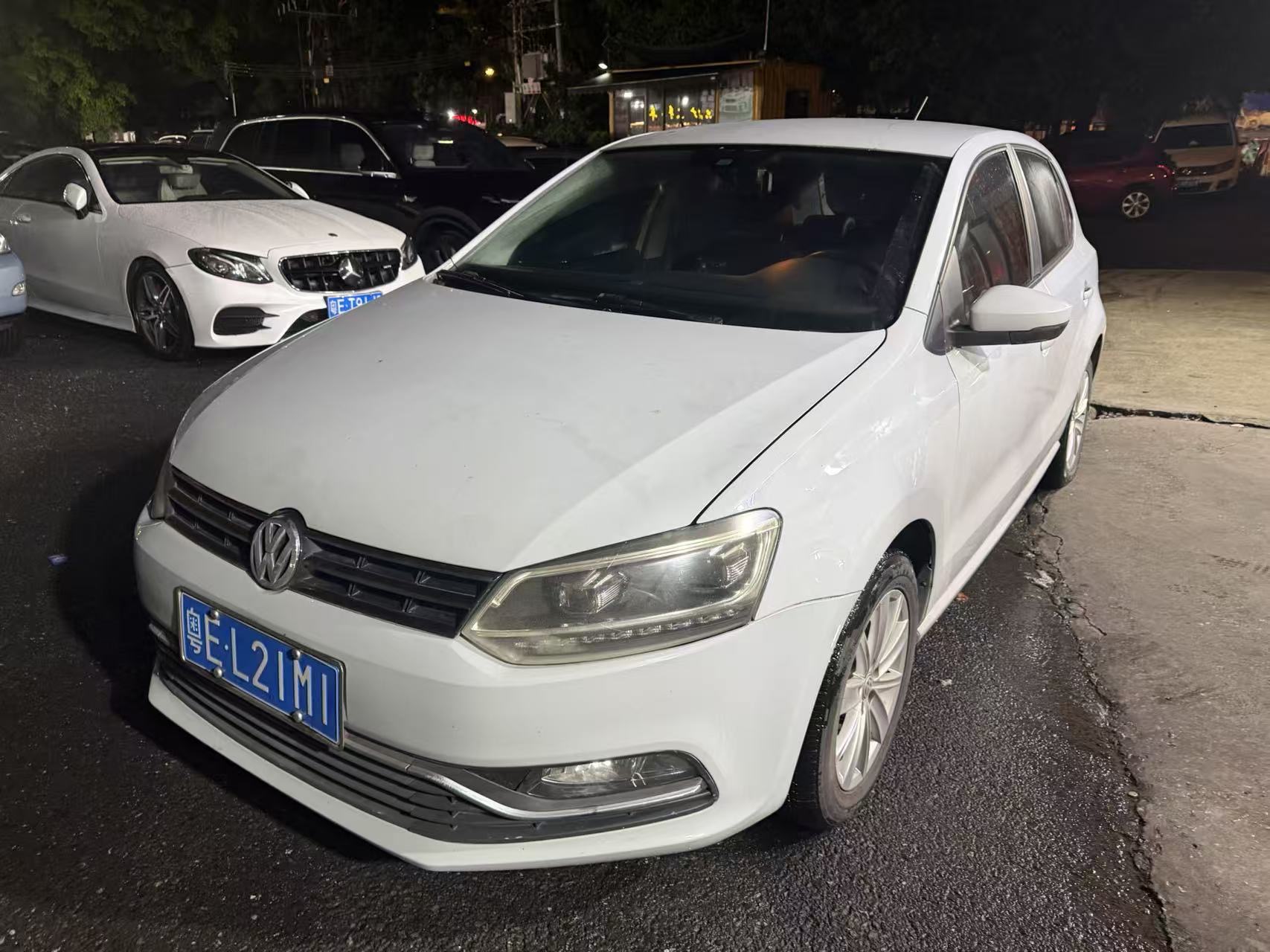 Volkswagen Polo 2014 car image 
