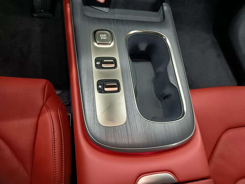 2025 car image #14