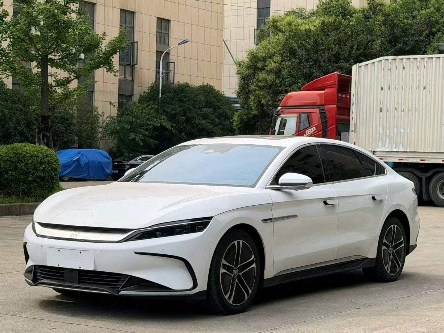 BYD Han 2023 BYD Han 2023 car image