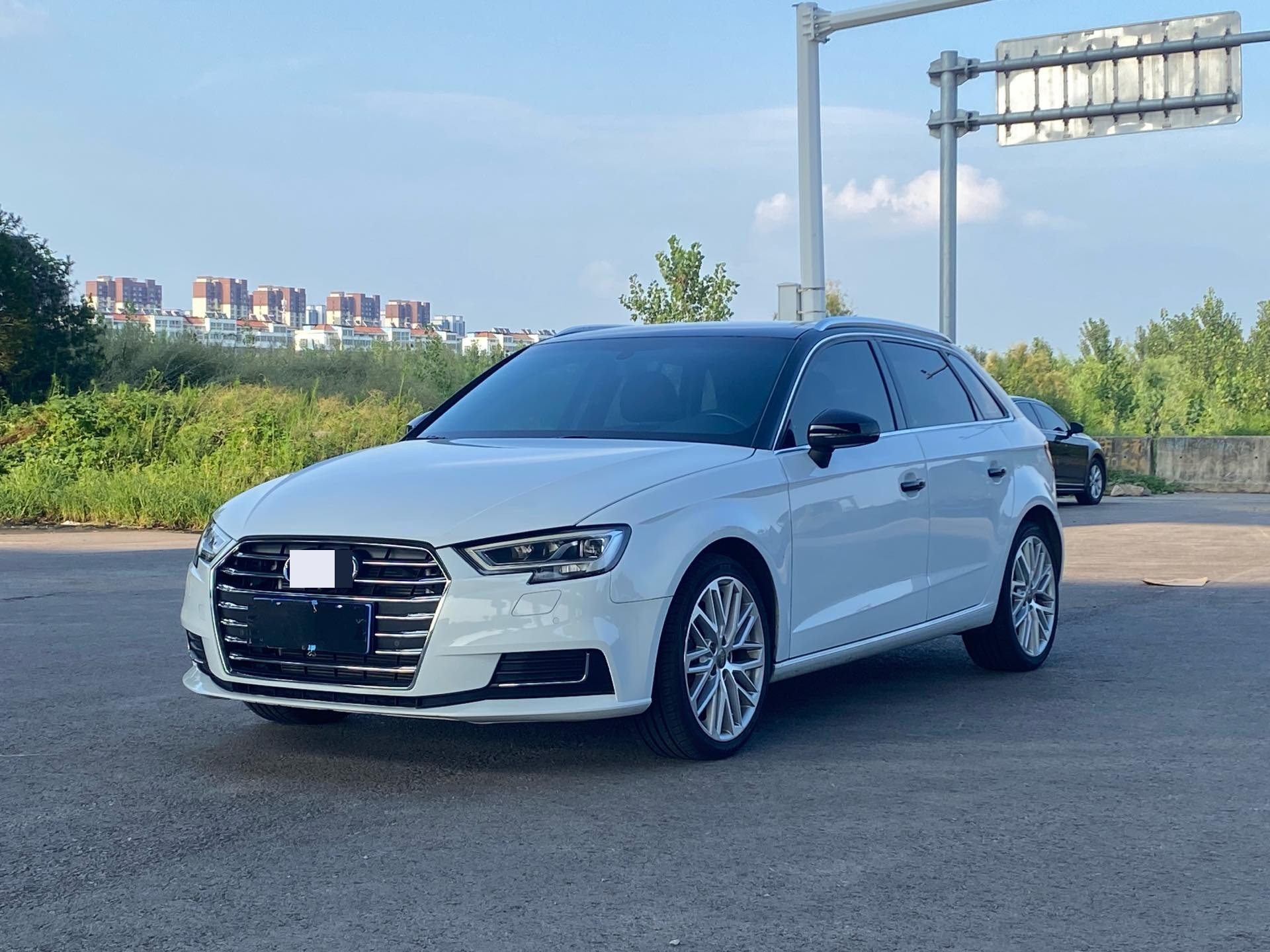 2020 2020 car image
