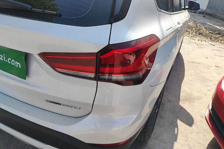 BMW X1 2021 car image #8