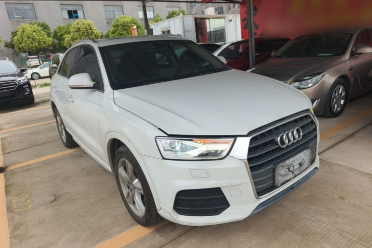 Audi Q3 2017 car image #4