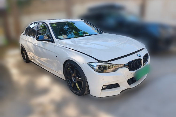 BMW 3 Series 2018 car image #4