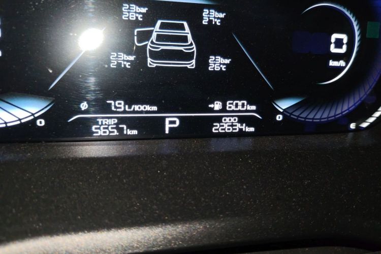 GEELY Emgrand 2022 #8 GEELY Emgrand 2022 car image #8