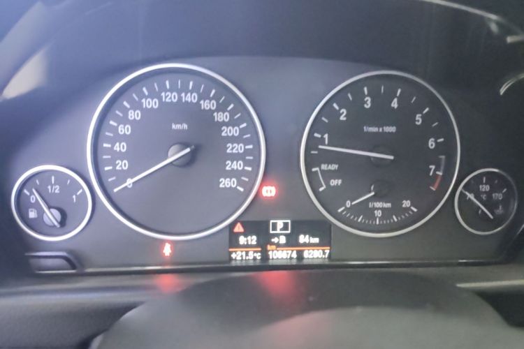 BMW 3 Series 2017 car image #12
