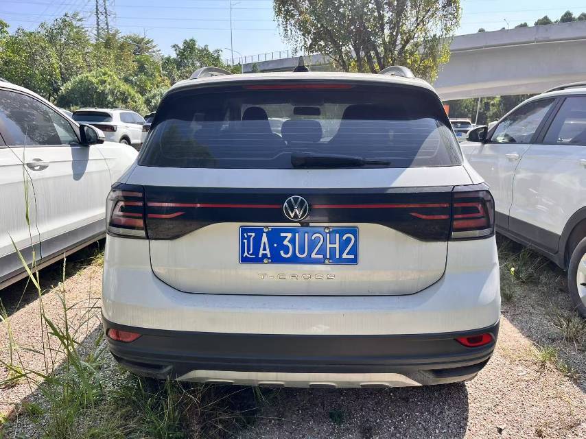 Volkswagen T-Cross 2023 изображение автомобиля #9
