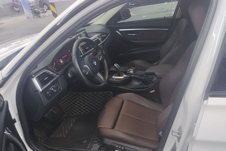 BMW 3 Series 2019 image de voiture #19