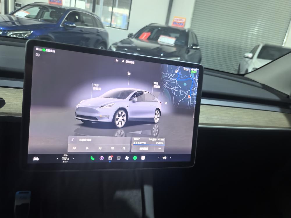 Tesla Model Y 2022 #9 Tesla Model Y 2022 car image #9