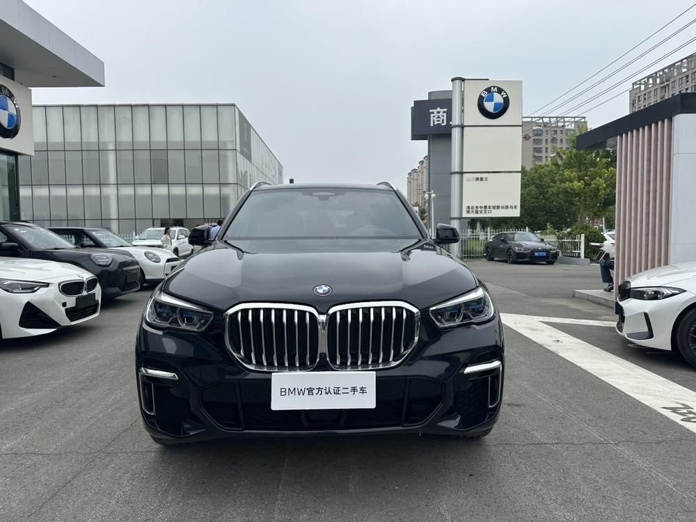 BMW X5 2023 car image #2