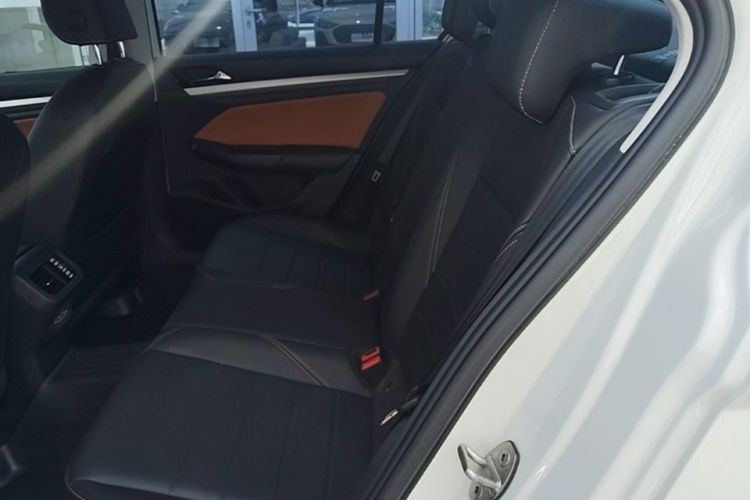 Volkswagen Bora 2022 car image #13
