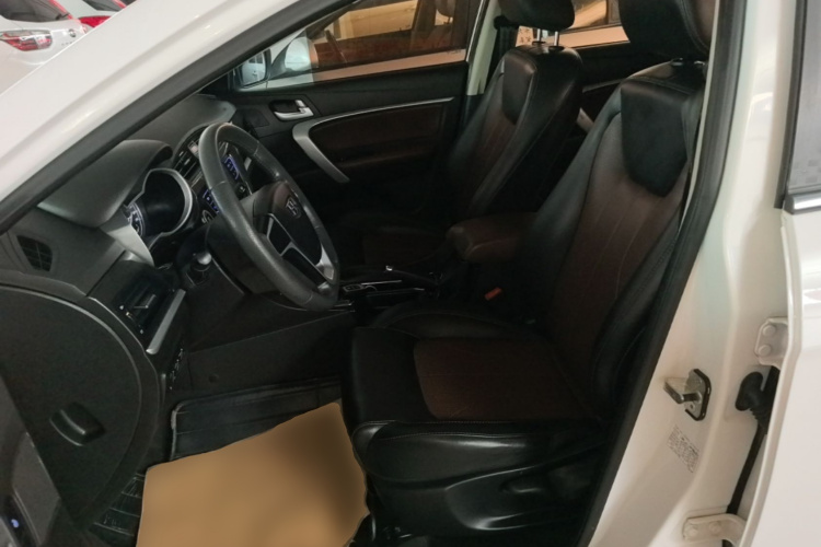 GEELY Emgrand 2017 #15 GEELY Emgrand 2017 car image #15