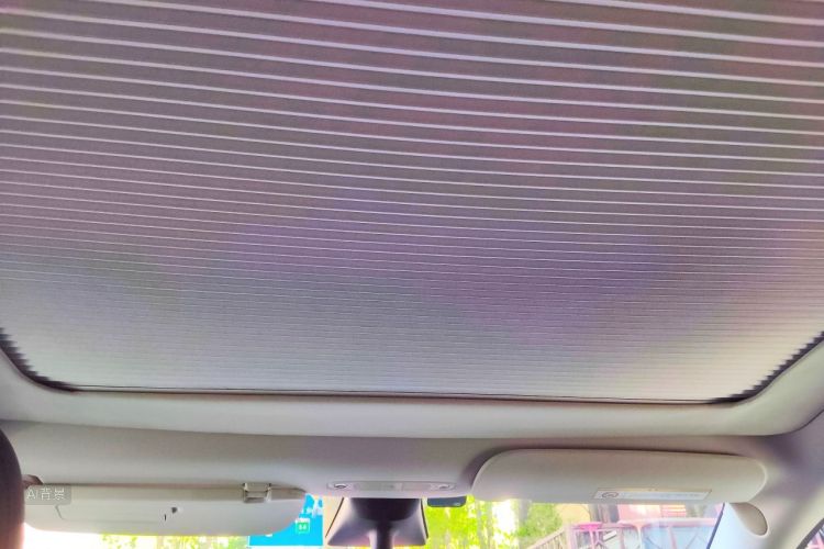 Tesla Model Y 2022 car image #20